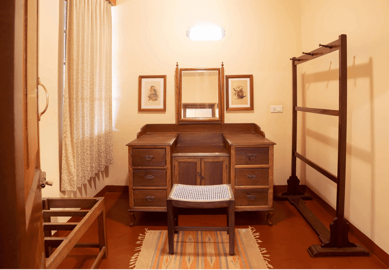 Gazebo Wing Dressing Area