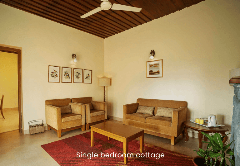 single-bedroom-cottage-sitting-1-min